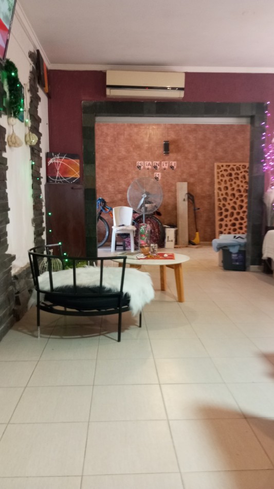  Casa en Venta en Santo Tome - 3 Dormitorios con Pileta y Quincho