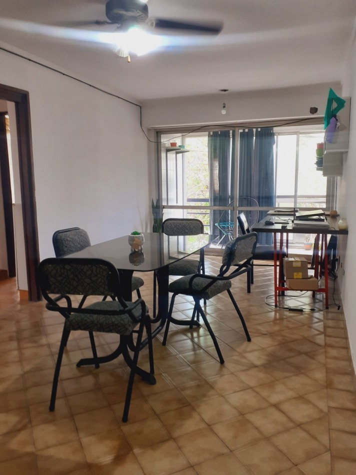 Departamento al frente  con dos dormitorios en venta en zona sur !