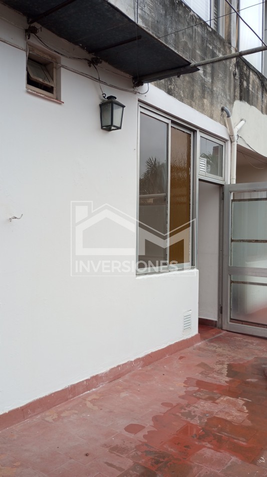 Departamento con dos dormitorios y cochera a la venta en zona centro Santa fe capital